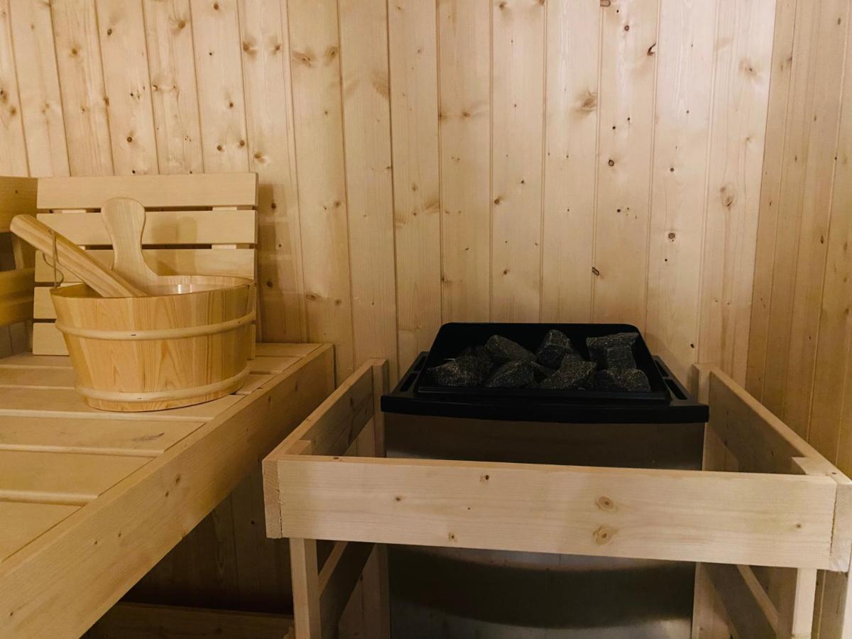 Kapitaenshaus An Der Warnow Mit Sauna 罗斯托克 外观 照片
